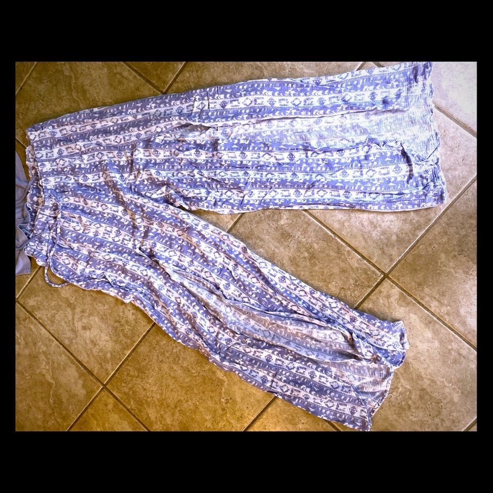 Lilac & white flowy split leg pants
